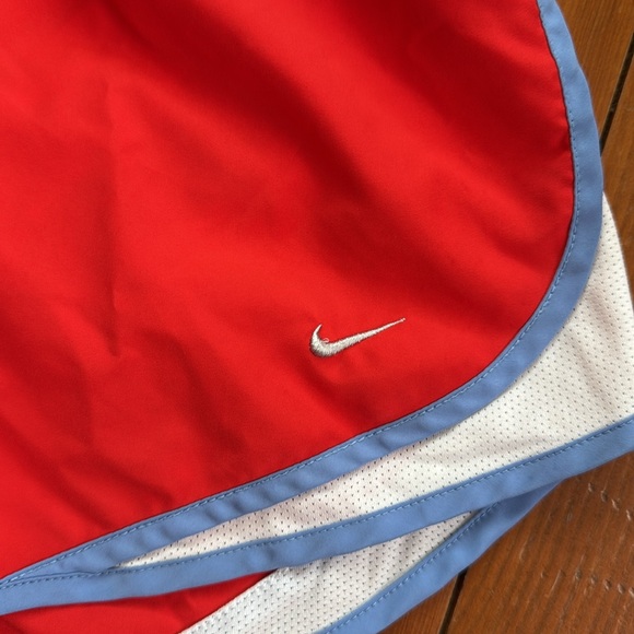 Nike dri fit shorts large - Picture 2 of 4